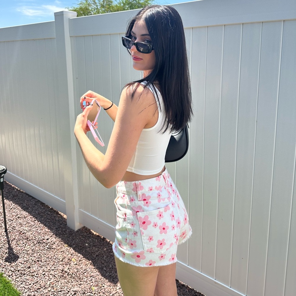 🌸💭FLORAL SHORTS💭🌸